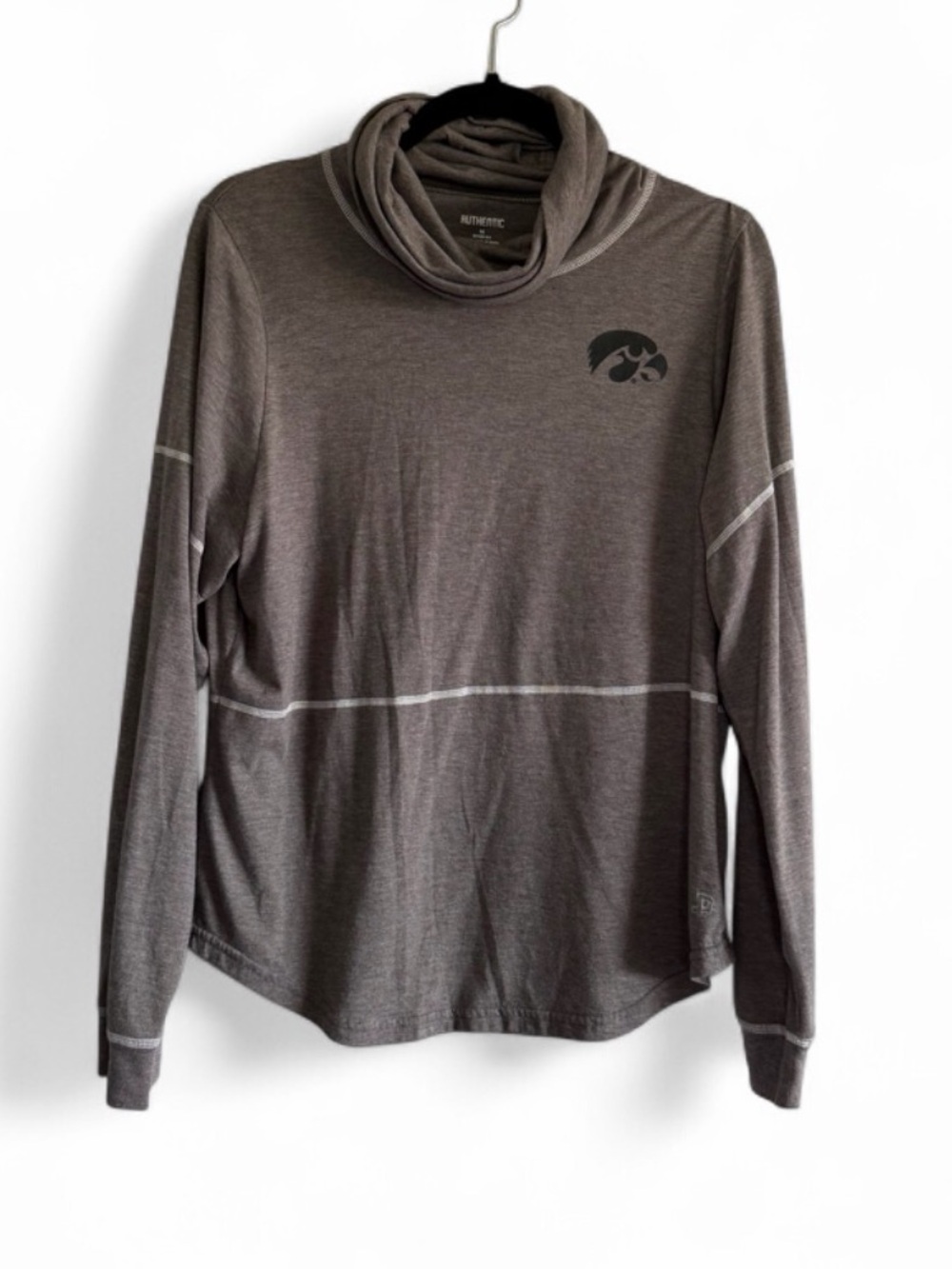 Authentic Brand Iowa Hawkeyes Cowl Neck LS Top Shirt Tigerhawk Tailgate Hawks M